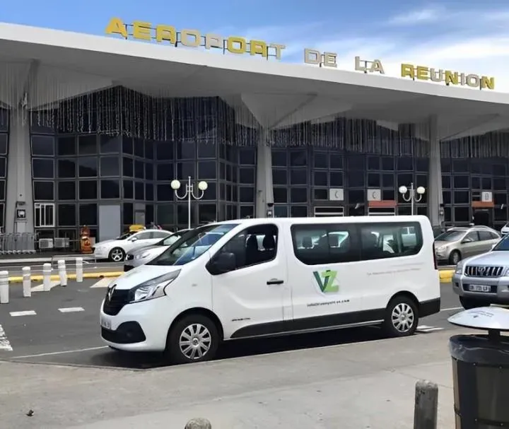 Navette aéroport hôtel près de La Possession